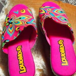 Loudmouth Pink fun summer sandle